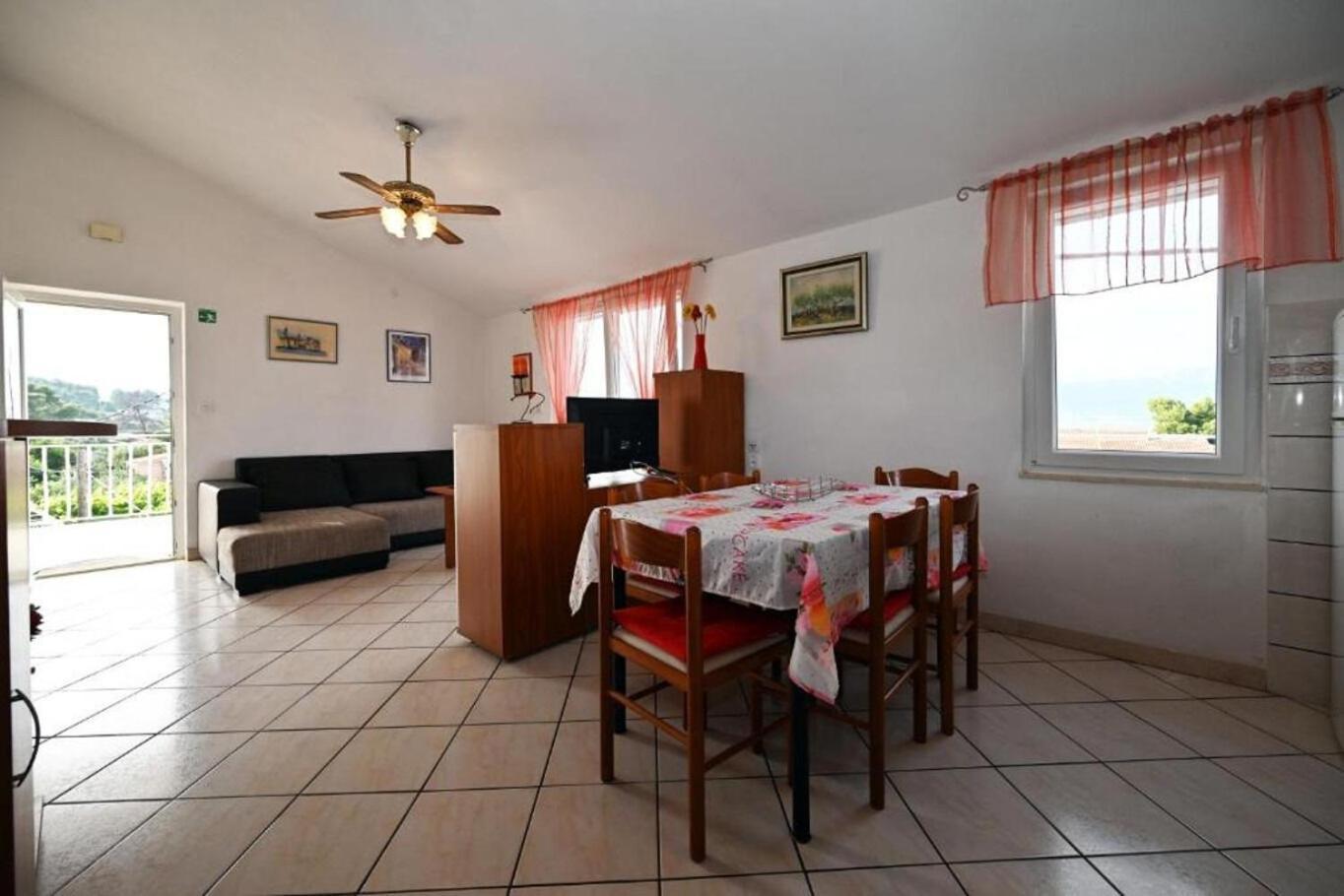 Apartment Mihovilovic 斯拉汀 外观 照片