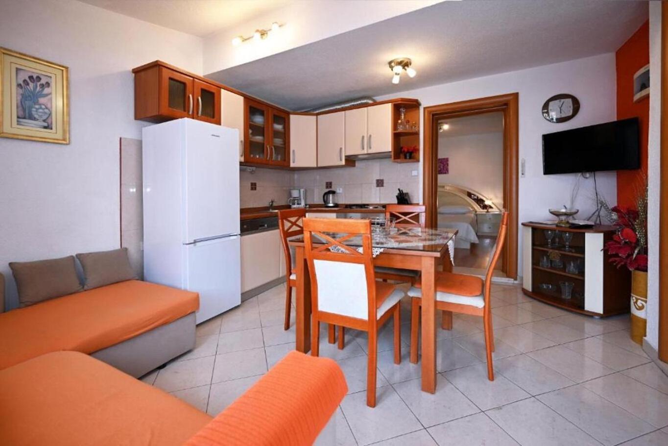 Apartment Mihovilovic 斯拉汀 外观 照片