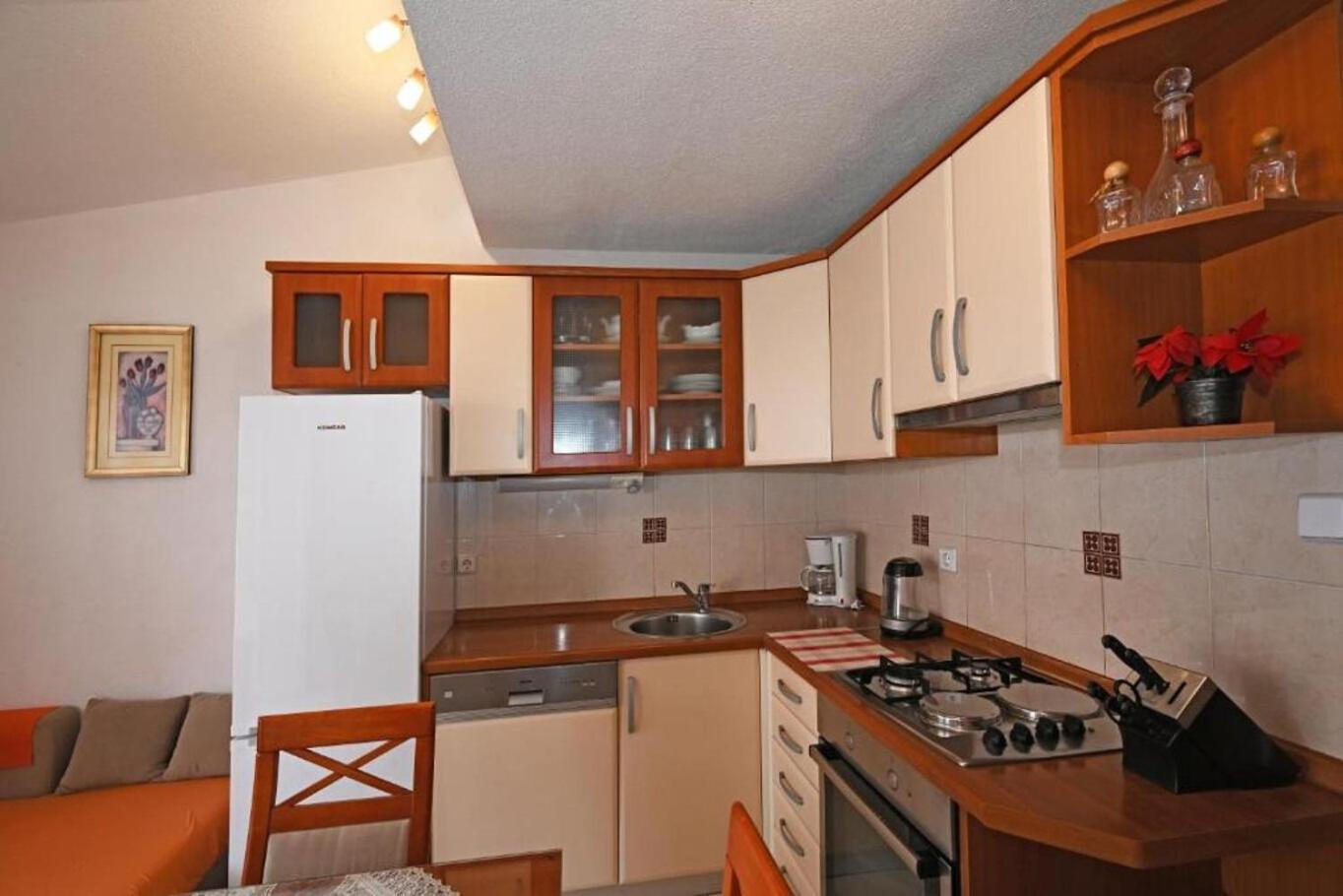 Apartment Mihovilovic 斯拉汀 外观 照片