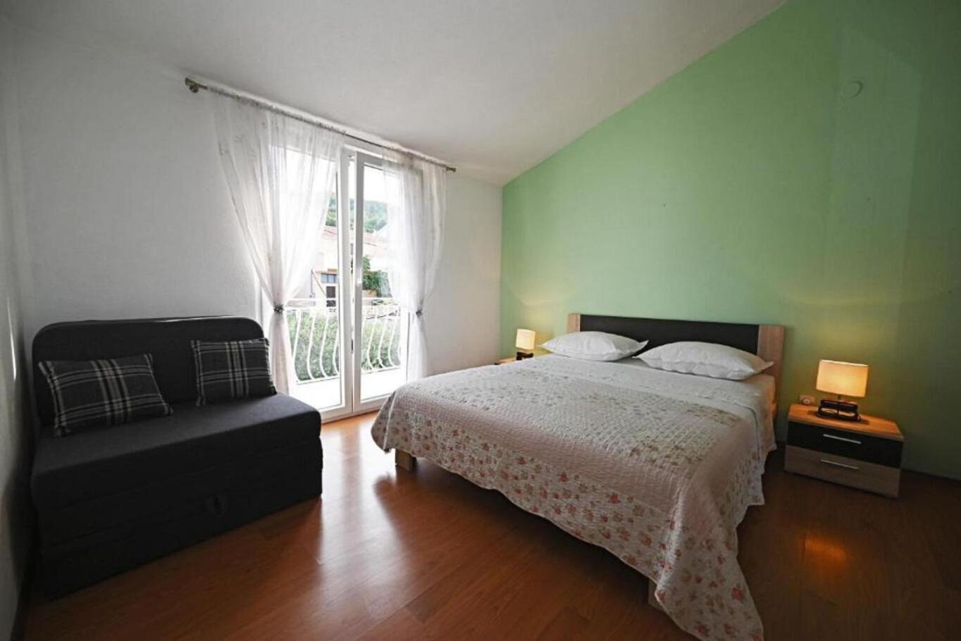 Apartment Mihovilovic 斯拉汀 外观 照片